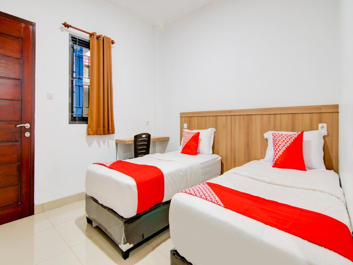 Oyo 90233 The Shine Hotel 2*